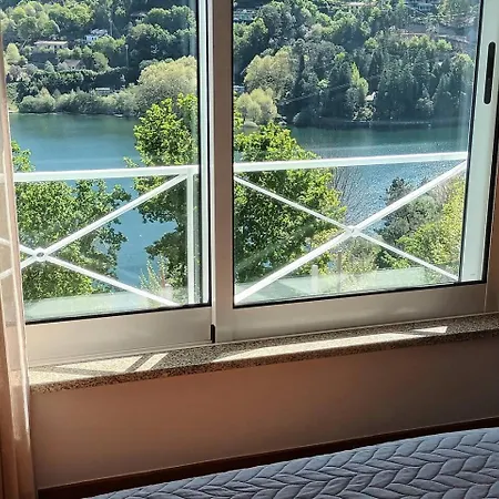 Apartamento Casa De Ribes T2 Vista Fantástica Rio Caldo